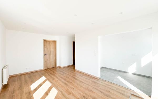 Immeuble à vendre    7 pièces • 120 m2 Weyersheim