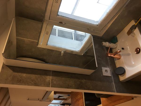 Location
                Appartement12 m² - 1 Pièce -
                    PARIS (75011)
