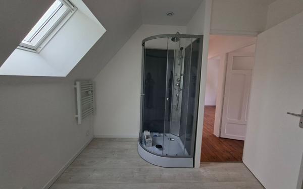 Maison à louer    3 pièces • 66,45 m2 Rostrenen