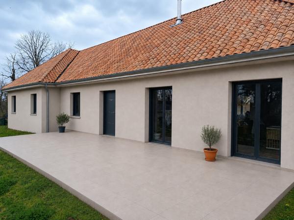 Vente maison de ville Chauvigny (86300), 160.87m² avec 6 pièce(s) dont 4 chambre(s) sur 1611.00m² de terrain. La Bruyere Immobilier