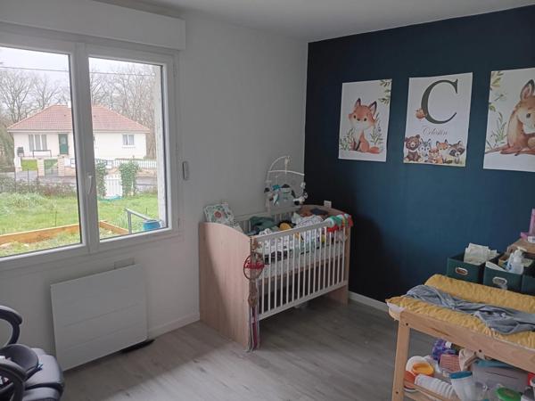 Vente maison de ville Chauvigny (86300), 160.87m² avec 6 pièce(s) dont 4 chambre(s) sur 1611.00m² de terrain. La Bruyere Immobilier