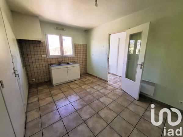 Maison 4 pièces de 84 m² à CARENTAN (50500)