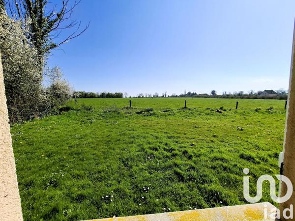 Maison 4 pièces de 84 m² à CARENTAN (50500)