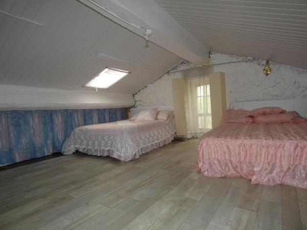 Maison de village 5 chambres avec jardin arboré et grand garage