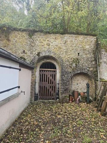 Divers à vendre à La Chartre-sur-le-Loir dans la Sarthe (72340), ref : 131849