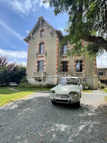 Grande maison familiale de caractère, piscine chauffée, forêt et calme – Secteur Mervent-Vouvant