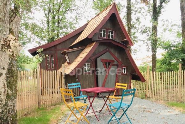 Grande maison familiale de caractère, piscine chauffée, forêt et calme – Secteur Mervent-Vouvant