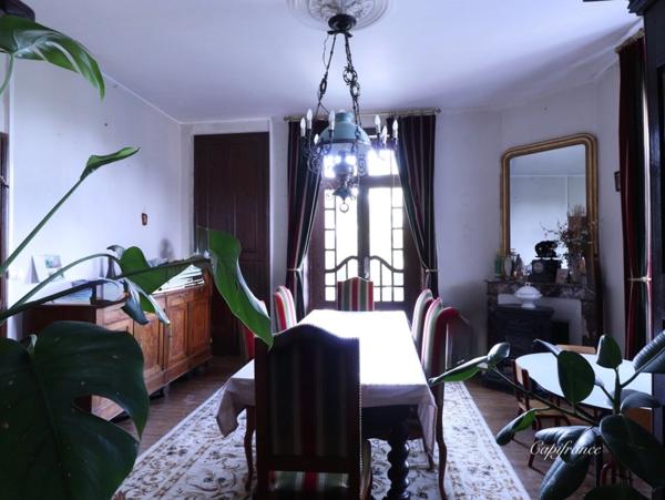 Grande maison familiale de caractère, piscine chauffée, forêt et calme – Secteur Mervent-Vouvant