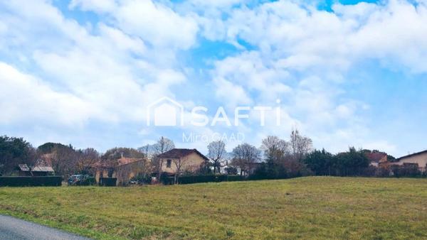 Terrain 4000m2 divisible plat hors lotissement avec vue dégagée