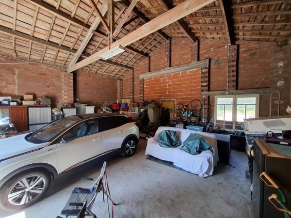 MAISON DE PLAIN PIED AVEC GRAND JARDIN ET POINT DE  VUE