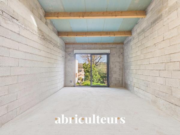 Studio individuel de 27 m² avec parking Lambesc