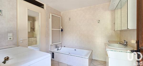 Maison 5 pièces de 187 m² à Ornex (01210)