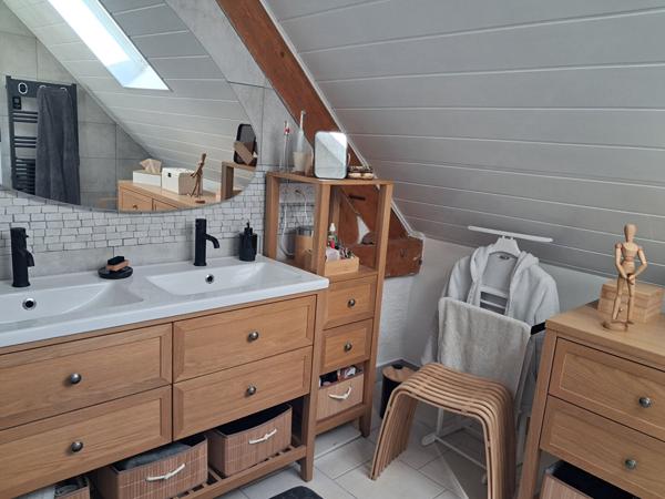 Maison Besne  7 pièce(s) 152 m2