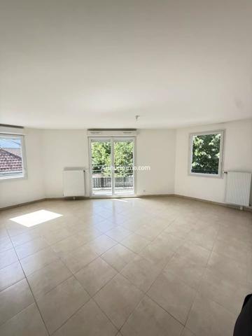 Location                                                      Appartement
                        
                     3 pièces                      62 m2                     à Boissy-Saint-Léger