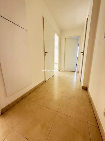 Location                                                      Appartement
                        
                     3 pièces                      62 m2                     à Boissy-Saint-Léger