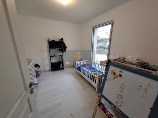 Location                                                      Maison
                        
                     10 pièces                      184 m2                     à Coulommiers