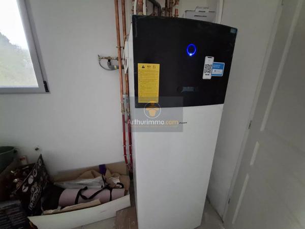 Location                                                      Maison
                        
                     10 pièces                      184 m2                     à Coulommiers