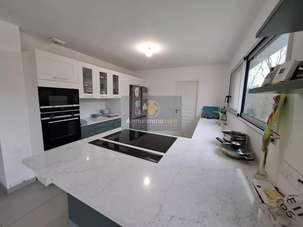 Location                                                      Maison
                        
                     10 pièces                      184 m2                     à Coulommiers