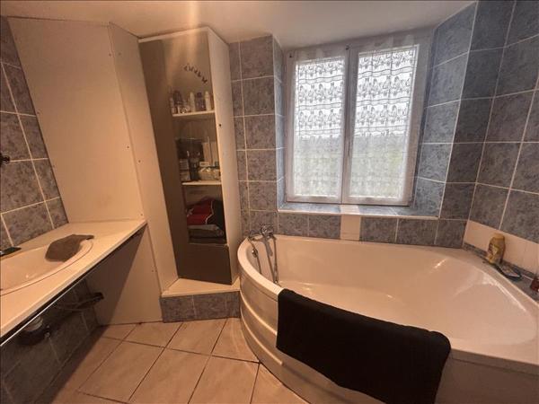 Maison à vendre |  Saint-Aulaye |  4 pièces | 89 m²