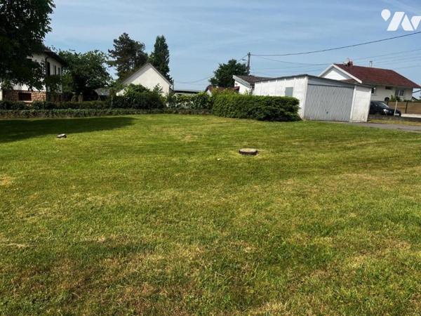 SAINT VIT: terrain à bâtir de 669 m² – Calme, arboré, viabilisation en bordure