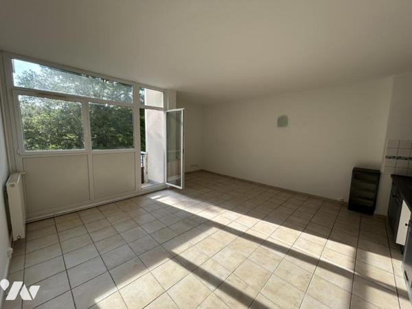 Appartement 3 pièces 61 m² avec balcon et parking