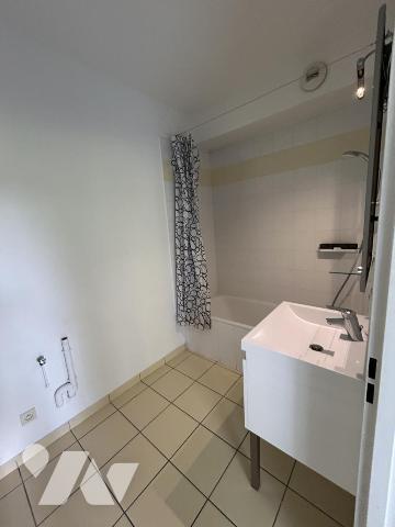 Appartement 3 pièces 61 m² avec balcon et parking