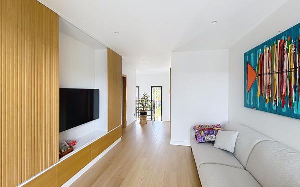 Maison à vendre    6 pièces • 216 m2 Anglet