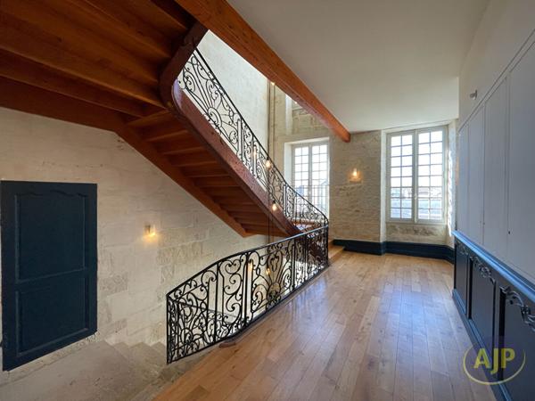 Vente appartement Saintes : 121 500 € - AJP Immobilier Saintes