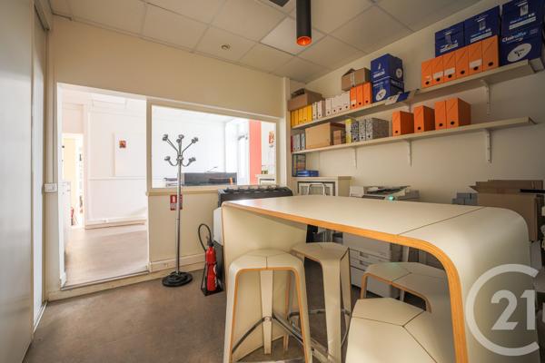 Appartement F5 à vendre  5 pièces - 128,38 m 2   PARIS  - 75009