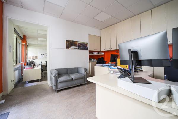 Appartement F5 à vendre  5 pièces - 128,38 m 2   PARIS  - 75009