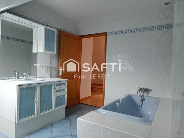 Maison 8 pièces 150m2 avec dépendance