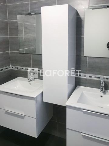 Achat local commercial près de DOUE EN ANJOU - 324 m² - 288 500 €