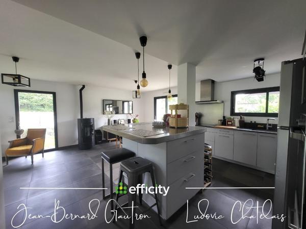 Maison
         6 pièces
        - 143 m² 558 900 € *