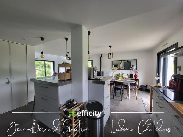 Maison
         6 pièces
        - 143 m² 558 900 € *