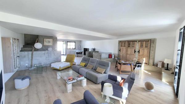 Maison Balaruc Le Vieux 6 pièce(s) 149.50 m2 garage et piscine