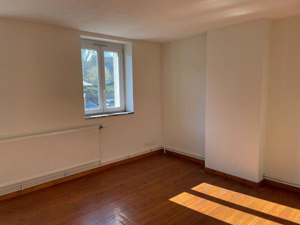 Maison Solre Le Chateau 4 pièce(s) 97 m2