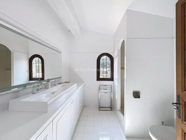 Vente Propriété 7 pièces 378 m2 à Lumio