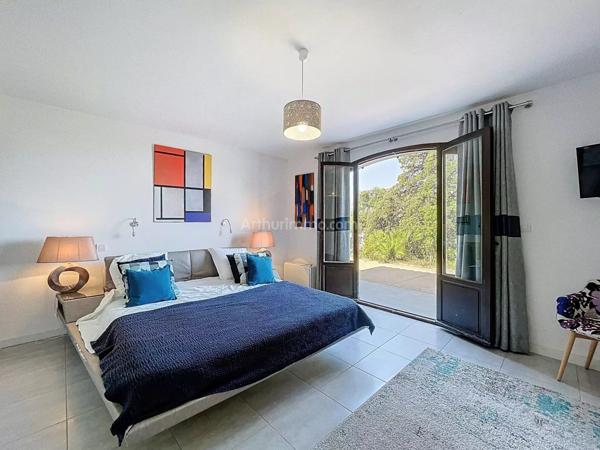 Vente Propriété 7 pièces 378 m2 à Lumio