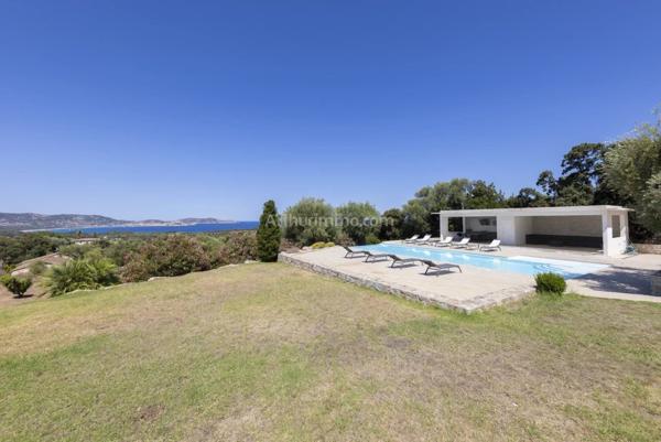 Vente Propriété 7 pièces 378 m2 à Lumio