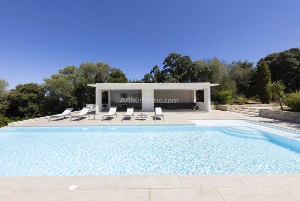 Vente Propriété 7 pièces 378 m2 à Lumio