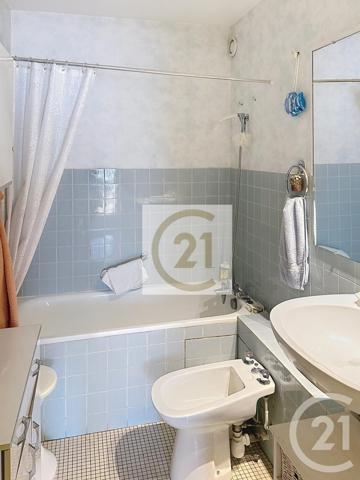 Appartement F2 à vendre  2 pièces - 74,63 m2 ST CLOUD - 92