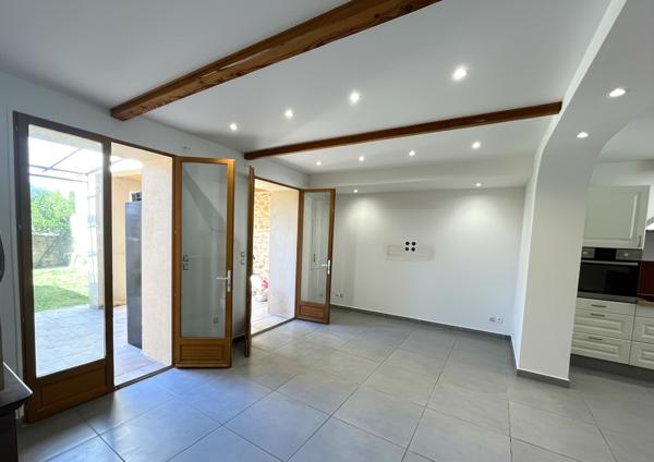 Maison de village-100m2 avec jardin
