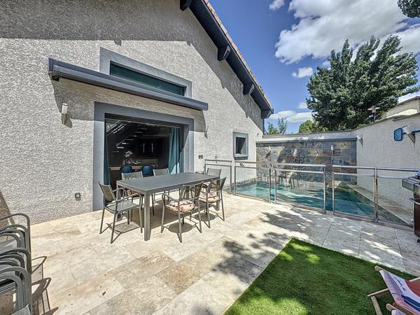 Reyrieux (01600) Maison récente 127m² terrain 299m² piscine