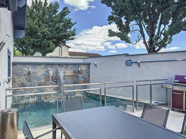 Reyrieux (01600) Maison récente 127m² terrain 299m² piscine