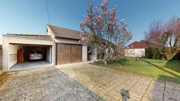 Maison Saint Germain Du Puy - 3 chambres - Garage
