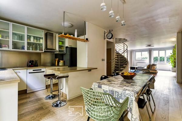 Duplex en rez-de-jardin avec terrasse