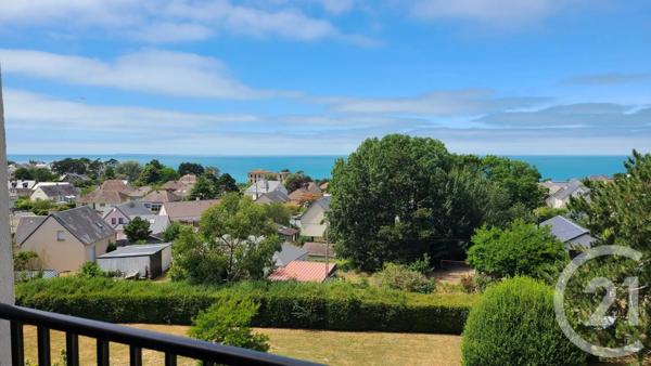 Appartement F4 à vendre  4 pièces - 93,12 m 2   DONVILLE LES BAINS  - 50