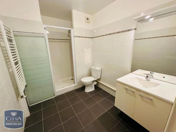 Appartement à louer 2 pièces 41.6m² Bezannes (51430)