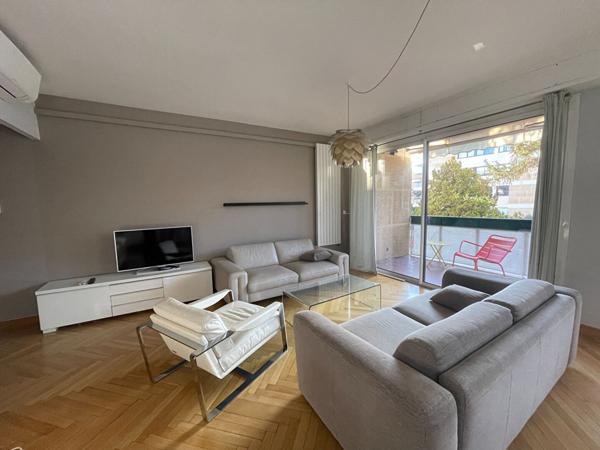 AIX EN PROVENCE - APPARTEMENT DE TYPE 4 - CLIMATISE ET MEUBLE - 98 m²