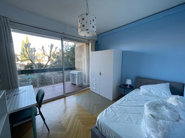 AIX EN PROVENCE - APPARTEMENT DE TYPE 4 - CLIMATISE ET MEUBLE - 98 m²